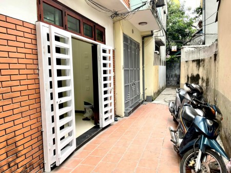 Bán nhà đẹp Đê Trần Khát Chân, Hai Bà Trưng diện tích rộng trong tầm tiền 37m 5 tầng 3,2 tỷ