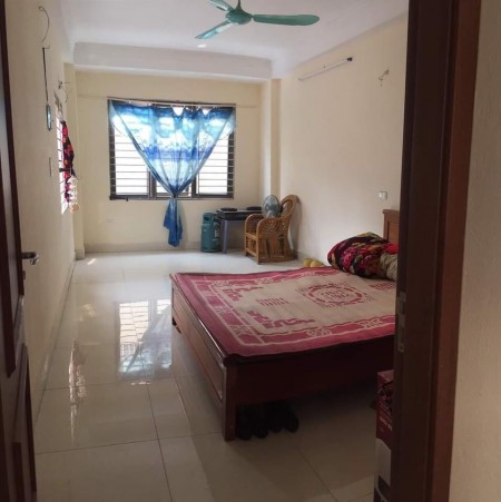 Khương Trung ô tô vào kinh doanh 2 mặt thoáng, dt 48m2, đúc 4 tầng, giá 4.7 tỷ