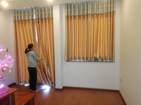 Chủ tịch Quận 7, Bán gấp nhà ngay ngã tư Nguyễn Tri Phương, Ba Tháng Hai, 4 Tầng, 3PN, dt 40m2 đất chỉ 5 tỷ 6