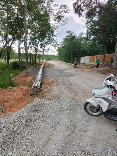 300m2 Vĩnh Tân Tân Uyên giá chỉ hơn 4triệu/m2 ngay cổng KCN VSIP 2.