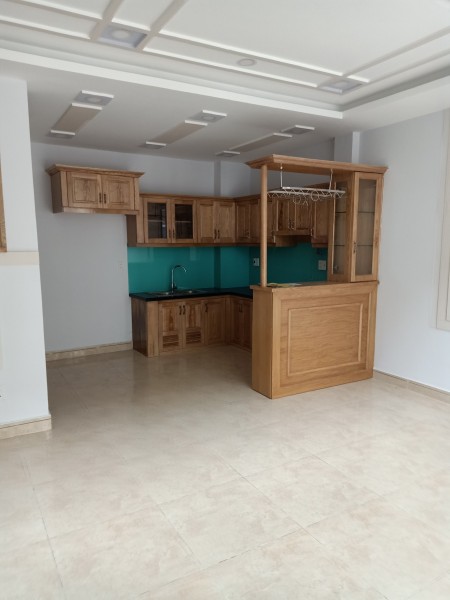 Bán nhà riêng mới vào ở liền Hoàng Hoa Thám Phường 7, giá bán 6.3 tỷ, lhcc