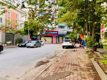 Bán nhà Phố Nguyễn Khánh Toàn, 51m2, ô tô thoải mái, cho thuê giá 6,9 tỷ