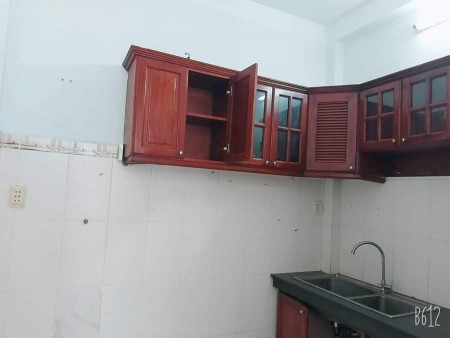 Nhà giá rẻ mùa Covid, chỉ 2.4 tỷ ngay trung tâm Âu Cơ phường 10, Quận Tân Bình