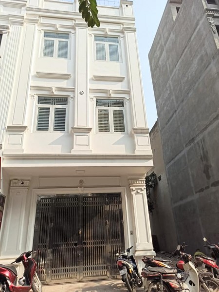 Bán nhà Cầu Giấy Mạc Thái Tổ dt 40m2 kinh doanh nhỉnh 10 tỷ mt 5m nhà 7 tầng ôtô vào nhà