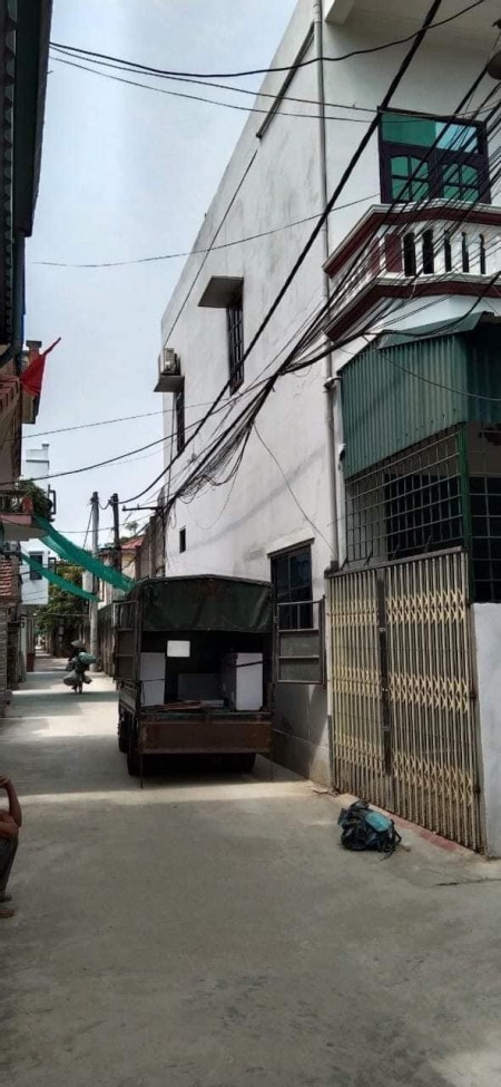 Gia Đình Bán Đất oto vào phố Tân Mai Hoàng Mai Hn Ngõ Thông 50m nhà 2 tầng giá:3.2 tỷ
