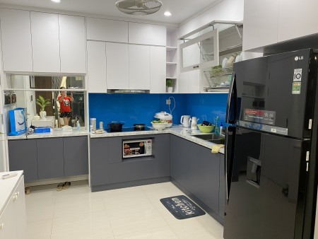 Cho thuê gấp căn hộ 2 Phòng ngủ, 2wc, 70m, full đồ cơ bản tại Vinhomes Smart City, 8tr/th