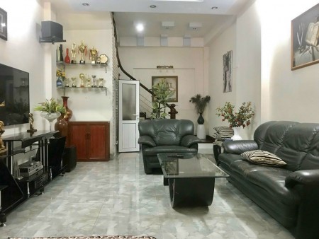 Bán nhà Ngô Gia Tự, nhà siêu hiếm, đẹp rẻ, 30m2, 2.65 tỷ