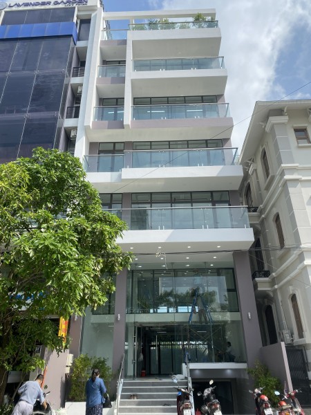 Cho thuê tòa văn hòng 950m2 hầm 5 lầu sàn trống suốt TT Hành Chính Quận 2