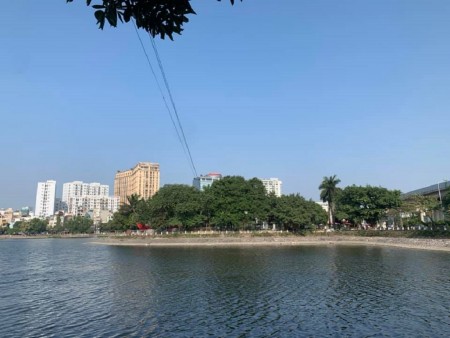 Đặng Tiến Đông-Đống Đa, view hồ Hoàng Cầu. Vỉa hè, oto, KD. 75m2 4T 18tỷ