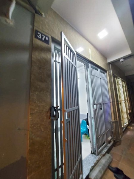 Chính chủ bán nhà riêng ngõ 5 Hoàng Quốc Việt, Cầu giấy. Giá 3.95 tỷ.