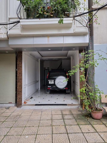 Bán nhà Phân lô Hồ Tùng Mậu, DT gần 90m, 5 tầng giá 5,1 tỷ, gara ô tô, KD vỉa hè rộng.
