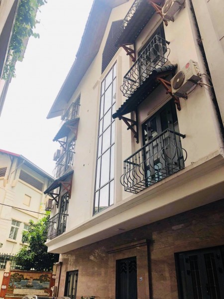 DT: 80M, ô tô vào nhà 7 Tầng Thang máy bán nhà phố (Trung Kính) Giá chỉ: 11.5 tỷ