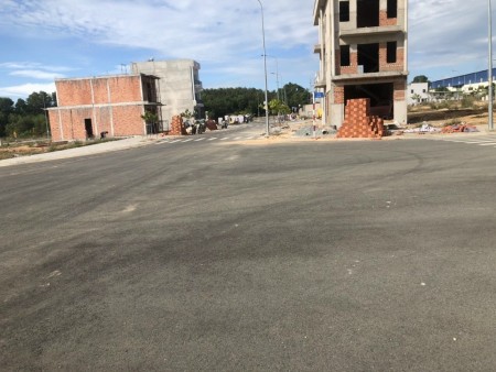 Bán đất thổ cư 100%, 100m2 980tr tại VSIP II, sổ hồng riêng