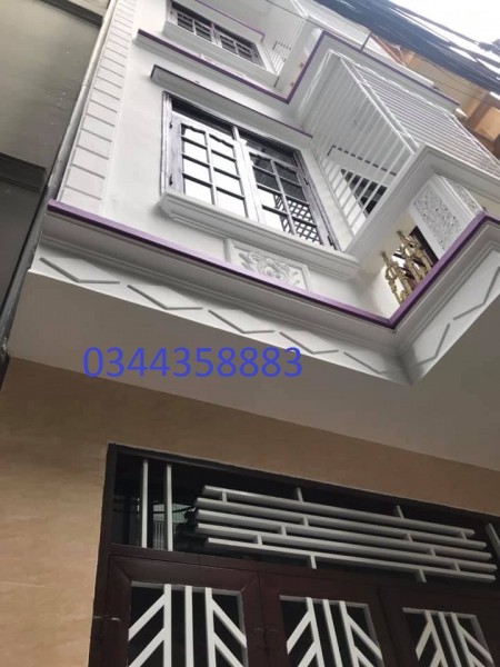 Nhà Đẹp Ngõ Thoáng ở Cầu Giấy diện tích sử dụng 36m2, 4 tầng giá chỉ 3,4 tỷ