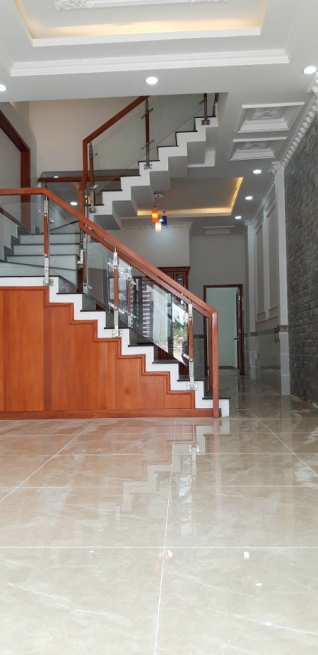 Bán căn nhà 990tr 1tr1lau ngay dự án AquaCity sổ riêng thổ cư mới xây