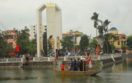 Bán nhà mới 193 Phú Diễn, B. Từ Liêm, 31m, 3 tỷ, gần chợ/hồ Phú Diễn