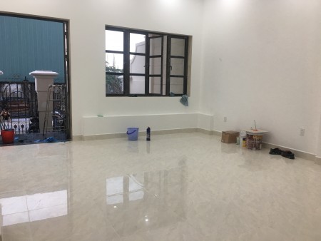 Cho thuê mặt bằng 75m2 nguyên sàn trệt Cityland Park Hills lối đi riêng