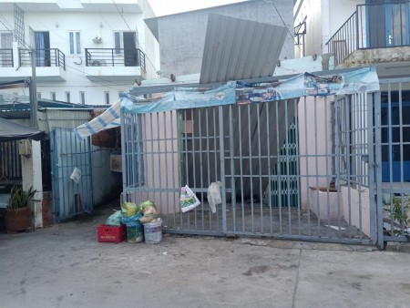 Bán dãy trọ Nhà bè thu nhập 12 triệu/tháng giá bán 5.550 tỷ, khu dân cư đông đúc