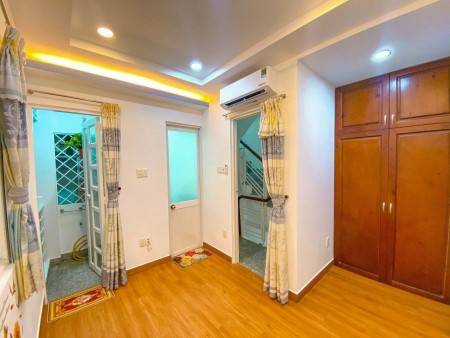 Cho thuê nhà mặt tiền Nguyễn Văn Khối, P.9, Gò Vấp Dt 6x25m, giá cho thuê 27 triệu/tháng.