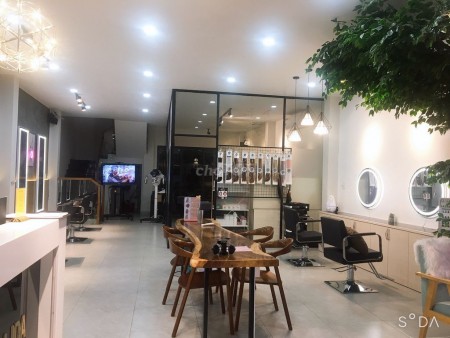 Cho thuê MT Hoàng Văn Thụ p 15, PN dt 8*20m2 1 trệt 2 lầu 1 sân thượng Nhà suốt không có phòng