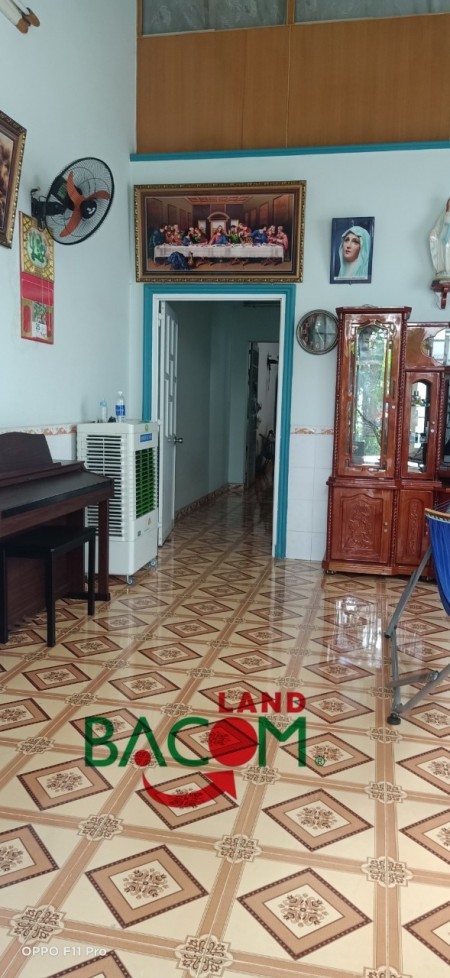 Bán nhà cấp 4 phường Hố Nai cách đường Nguyễn Ái Quốc chỉ 200m2, dt 149m2, giá chỉ 3.95 tỷ