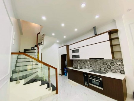 Bán nhà Trường Chinh Mới koong đẹp long lanh- 36m2*5 tầng, giá 5,3 tỷ, 50m ra oto
