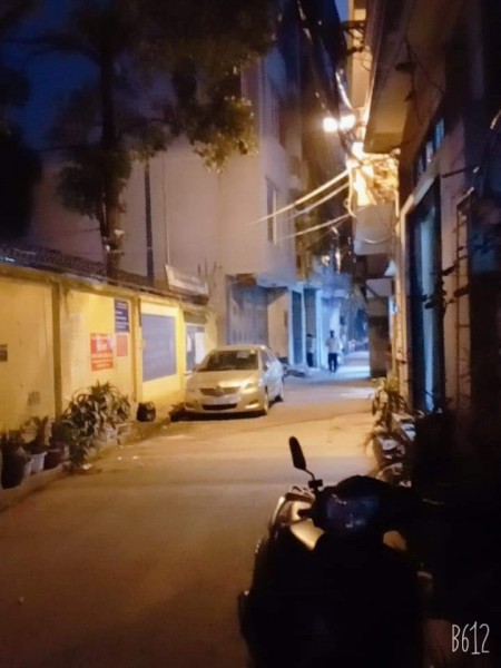 Đống Đa ; Gara ,7Phong, KD căn hộ , chung cư mini, văn phòng 61M; 5 tầng, mặt tiền 5,6 M .