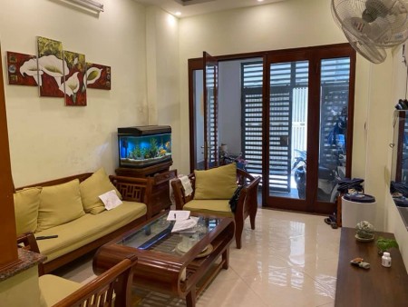Bán nhà Tây Hồ, ngõ 3 gác ra vào, an sinh tốt, dt 44m2, 4 tầng, giá 5.5 tỷ