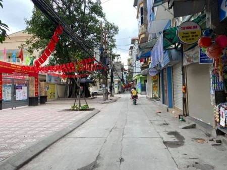 Bán nhà Ngõ Quỳnh, Quận Hai Bà Trưng dt 40m2, 5 tầng giá bán 3,4 tỷ