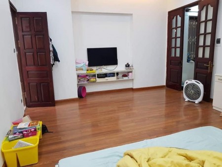 Bán nhà Thái Hà, diện tích 85m vuông, mặt tiền 7.4m, giá 7.5 tỷ, lhcc