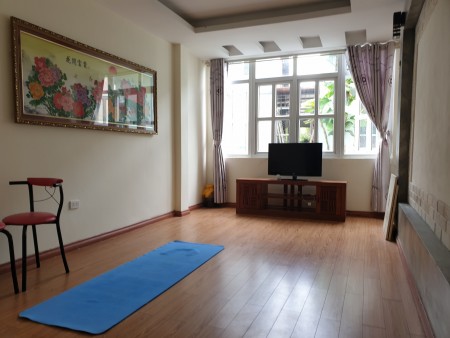 Bán nhà nguyên căn riêng Phường Ngọc Thụy, Quận Long Biên, oto đỗ cửa.