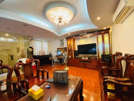 Nhà Hẻm 6m Hoàng Hoa Thám, Quận Tân Bình dt 68m2, 4 tang, chỉ với 6.95 tỷ