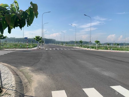 Bán đất KCN bàu Bàng, full thổ cư, giá bán 830 triệu, lh 0987955025