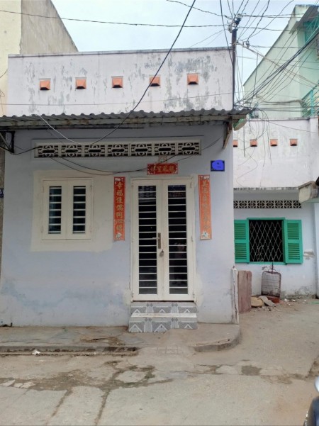 Nhà nở hậu Linh Tây, sổ hồng riêng, gần chợ Thủ Đức, hướng Tây Nam