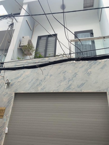 Có nhà tuyệt đẹp nằm ngay trung tâm Thích Quảng Đức, sổ nở hậu