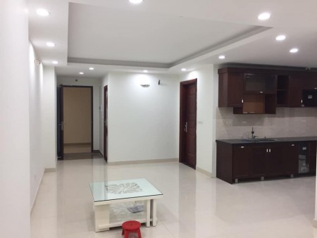 Cần bán gấp căn hộ 84m2 2N 2WC full nội thất chỉ 1.65 tỷ tại FLC Star Tower Quang Trung LH : 0369696280