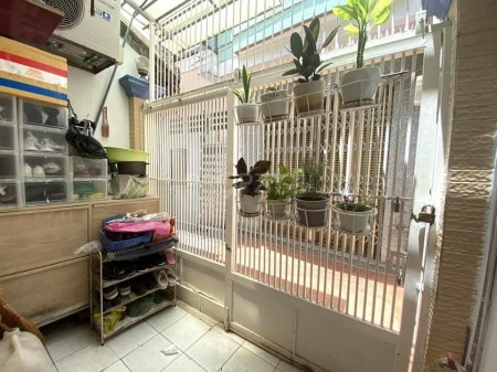 Ngô Gia Tự Quận 10 diện tích 41m2 gía chỉ nhỉnh 4 tỷ, khu vực đông đúc