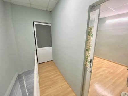 Nhà nhỏ giá rẻ, 35m2, 2 tầng, Trần Quang Khải, phường Tân Định, Quận 1. Chỉ 3.2 tỷ