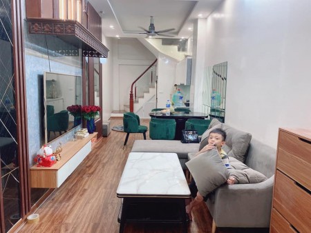 Bán nhà phố Nguyễn Cao 36m2 hẻm ba gác ở luôn giá nhỉnh 4 tỷ