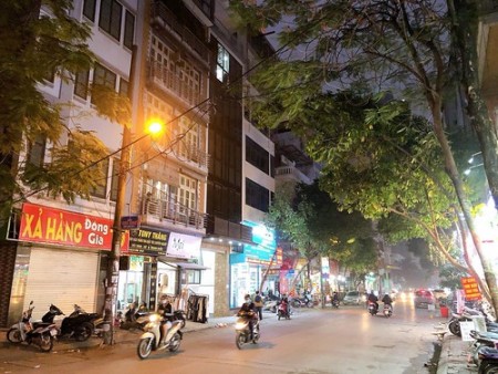 Bán nhà mặt phố Phạm Thận Duật Lô Góc 83m2, 5 tầng, mặt tiền 6.6m, 21.5 tỷ