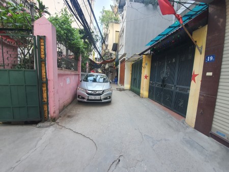 Cần bán gấp! Nhà riêng phố Minh Khai 4 tầng, 43m2, nhỉnh 3 tỷ (0926900555)