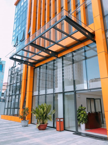 Văn phòng mới Ung Văn Khiêm diện tích từ 138-500m2, tiện ích đầy đủ
