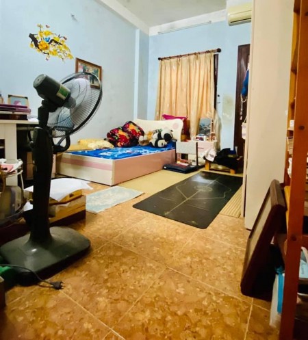 Siêu hiếm, không có nhà nhỏ 3 bán Cầu Giấy 6 tầng ngõ ba gác gần ô tô tránh
