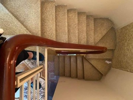 Bán nhà Xuân Thuỷ, Quận Cầu Giấy, dt 30m2, 5 tầng cách ô tô 40m2, giá chỉ 3.5 tỉ