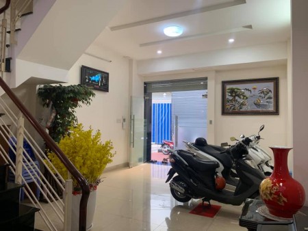 Nhà nguyên căn đẹp chính chủ Quận 10, hẻm xe hơi quay đầu, dt 4 tầng, dt 100m2, giá 18 tỷ
