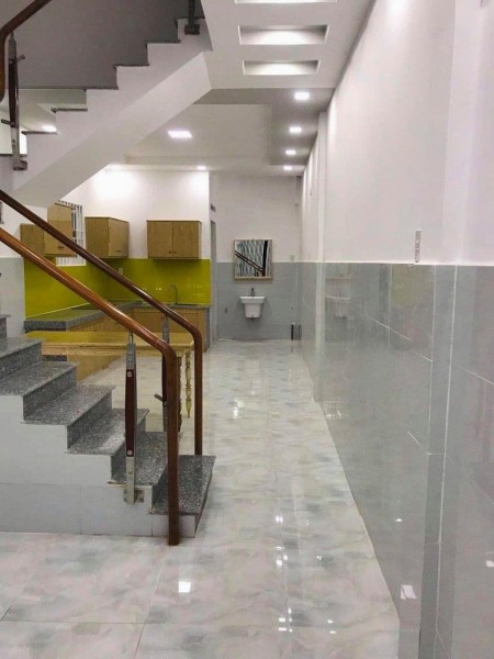 Bán Nhà Mới Hẻm Oto, Sát Mặt Tiền Kênh Tân Hóa, Tân Phú giá chỉ 4.4 tỷ thương lượng
