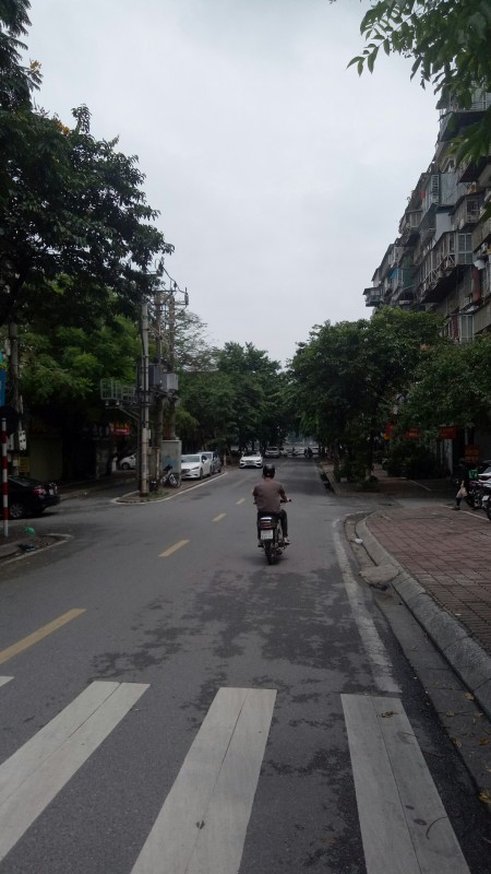 Bán nhà nhà mặt tiền phố Kim Mã GIảng Võ kinh doanh vỉa hè rộng giá bán 7 tỷ
