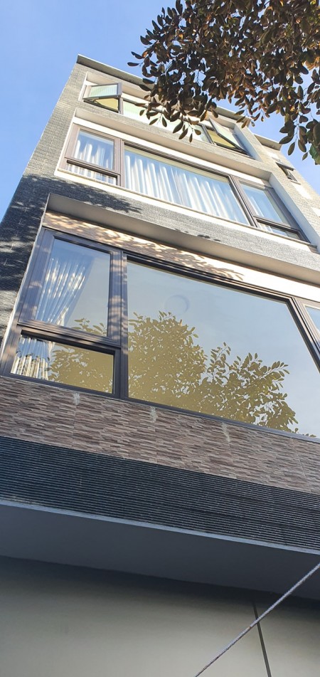 Bán nhà Cổ Linh, Quận Long Biên, ô tô vào nhà, diện tích 40m2, giá nhỉnh 4 tỷ