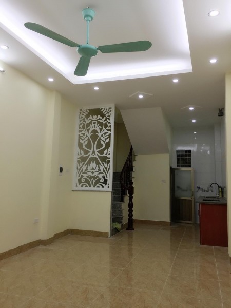 Nhà đẹp phân lô, ô tô đường Lê Trọng Tấn, 4 tầng, mặt tiền 3.5m, giá 4 tỷ.