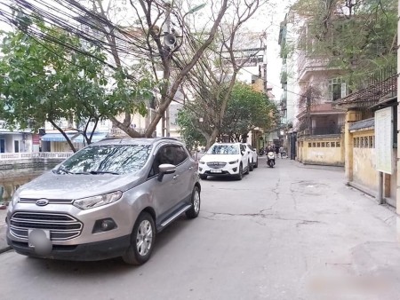 Bán nhà nguyên căn dtsd 46m2, 15m ra ô tô tránh, bãi ô tô gần nhà giá 7.1 tỷ